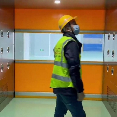 GCC Cargo Clean Room Air Shower พร้อมประตูชัตเตอร์ PVC พร้อมโฟโตอิเล็กทริคเซนเซอร์